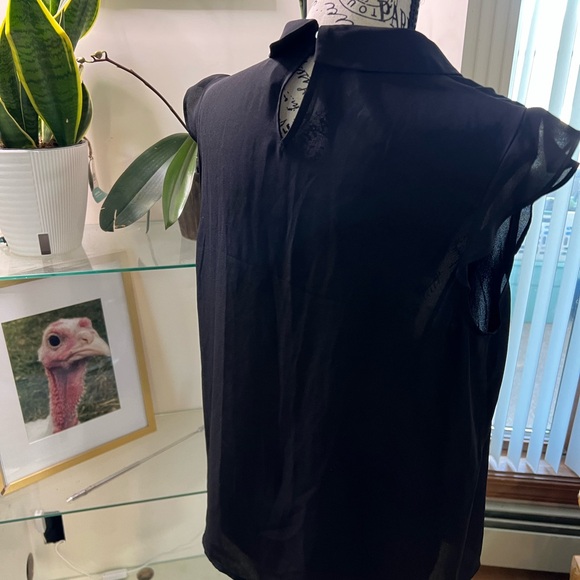 Elle Black Sleeveless Blouse - Picture 4 of 7